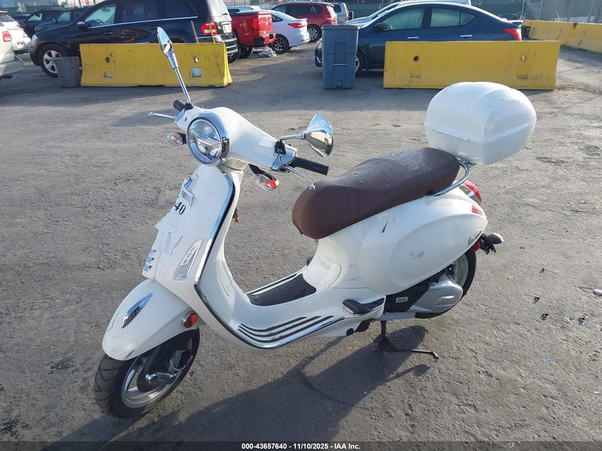 ZAPM818G7N5905426 2022 VESPA  photo no. 2