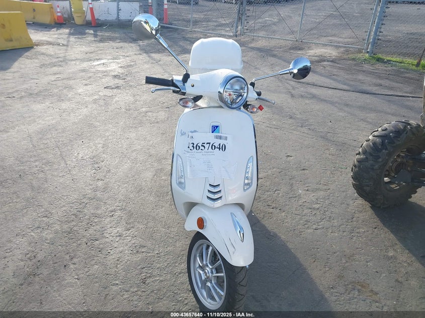 ZAPM818G7N5905426 2022 VESPA  photo no. 5