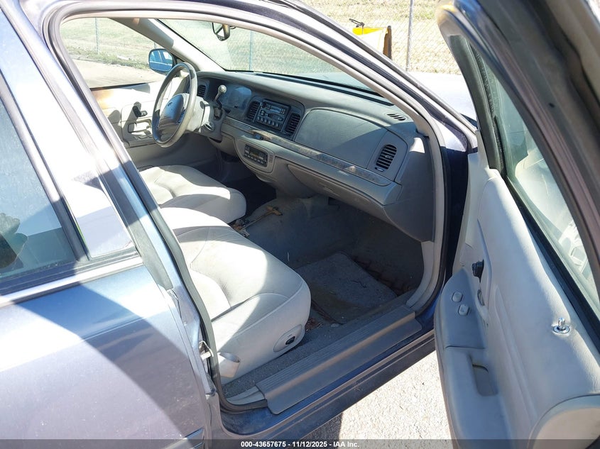 2FAFP74W8WX184469 1998 FORD CROWN VICTORIA photo no. 5
