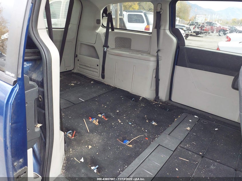 2010 Dodge Grand Caravan Se VIN: 2D4RN4DE0AR362460 Lot: 43657687