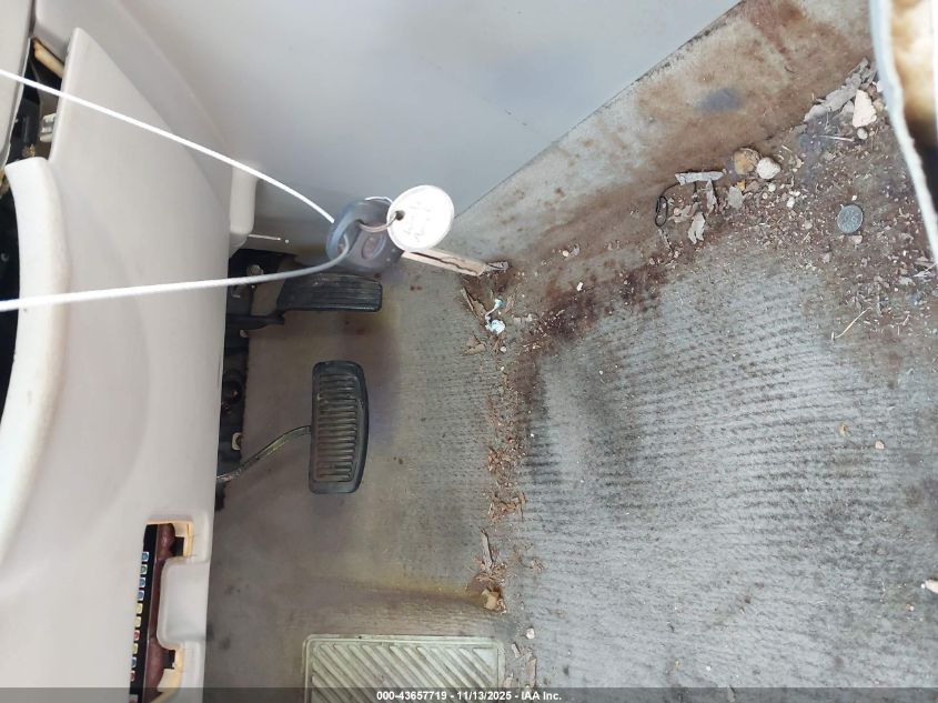 2005 Kia Amanti VIN: KNALD124655065255 Lot: 43657719