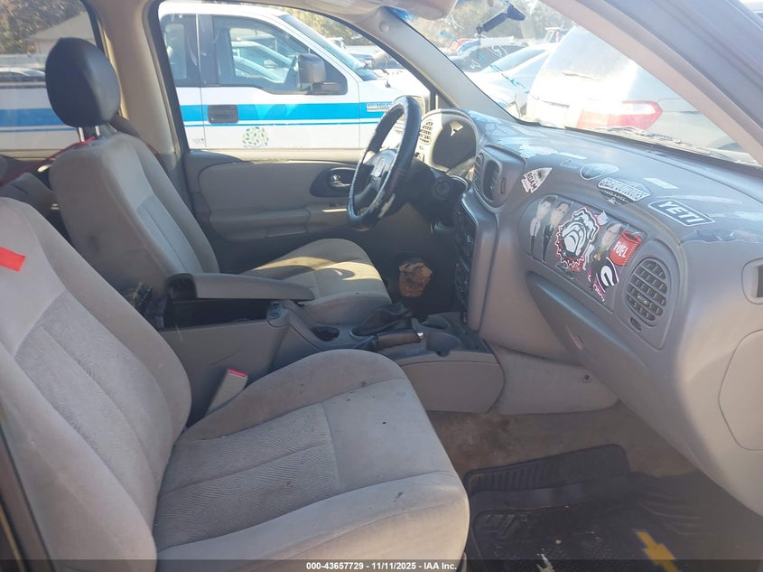 1GNDT13S962357483 2006 CHEVROLET TRAILBLAZER photo no. 5