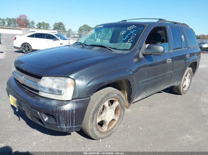1GNDT13S962357483 2006 CHEVROLET TRAILBLAZER photo no. 2
