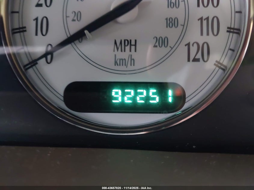 2000 Chrysler 300M VIN: 2C3HE66GXYH361520 Lot: 43657820