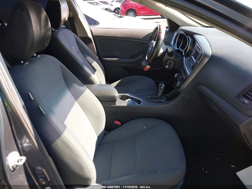 KNAGM4A72F5589258 2015 KIA OPTIMA photo no. 5