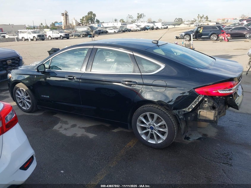 2017 Ford Fusion Hybrid Se VIN: 3FA6P0LU2HR131288 Lot: 43657852