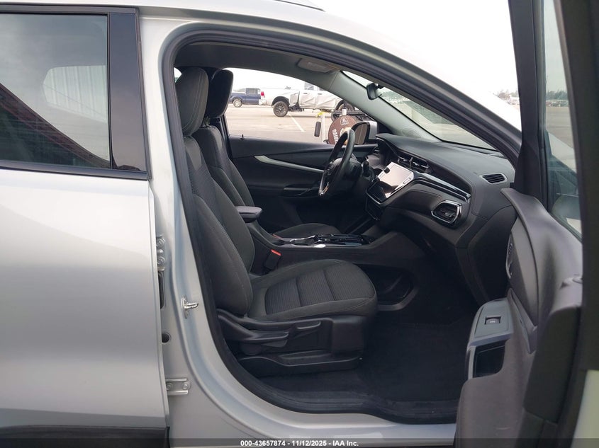 VIN 1G1FY6S07P4199028 2023 CHEVROLET BOLT EUV FWD LT