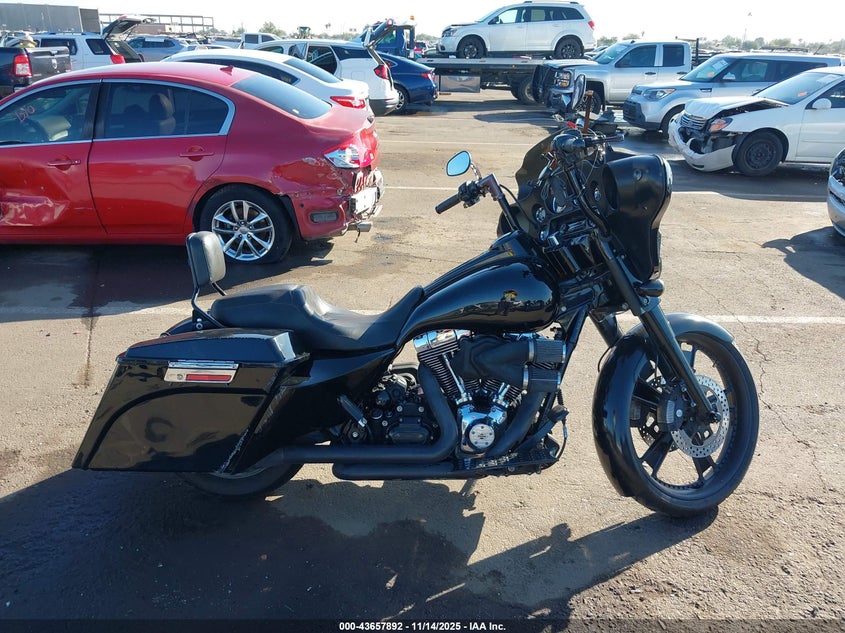 2013 Harley-Davidson Flhx Street Glide VIN: 1HD1KBM19DB666053 Lot: 43657892