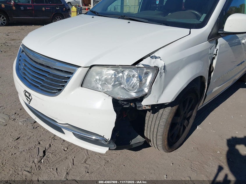 2013 Chrysler Town & Country Touring VIN: 2C4RC1BGXDR653221 Lot: 43657909