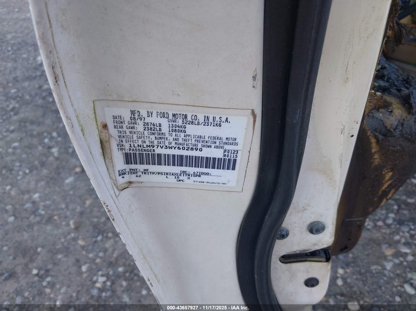 1998 Lincoln Continental VIN: 1LNLM97V3WY602890 Lot: 43657927