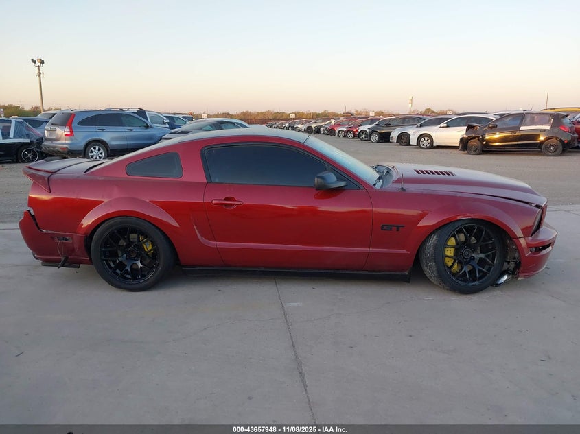 2007 Ford Mustang Gt Deluxe/Gt Premium VIN: 1ZVFT82H575245082 Lot: 43657948