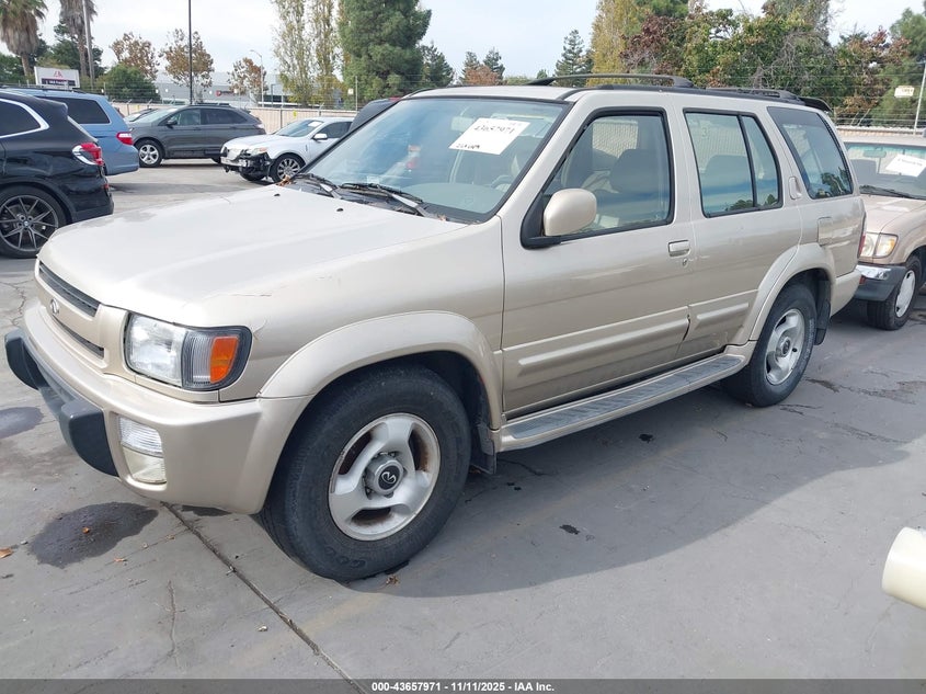JNRAR05Y6WW021675 1998 INFINITI QX4 photo no. 2