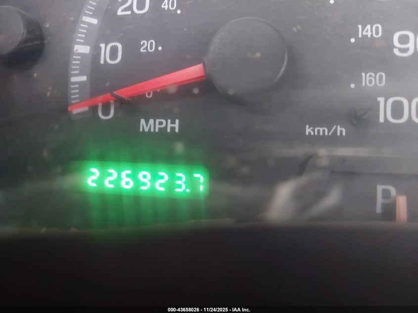 2002 Ford F-150 Lariat/Xl/Xlt VIN: 2FTRX07L52CB00657 Lot: 43658026