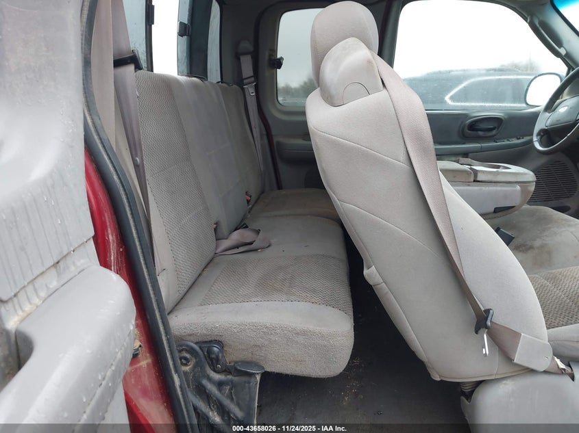 2002 Ford F-150 Lariat/Xl/Xlt VIN: 2FTRX07L52CB00657 Lot: 43658026