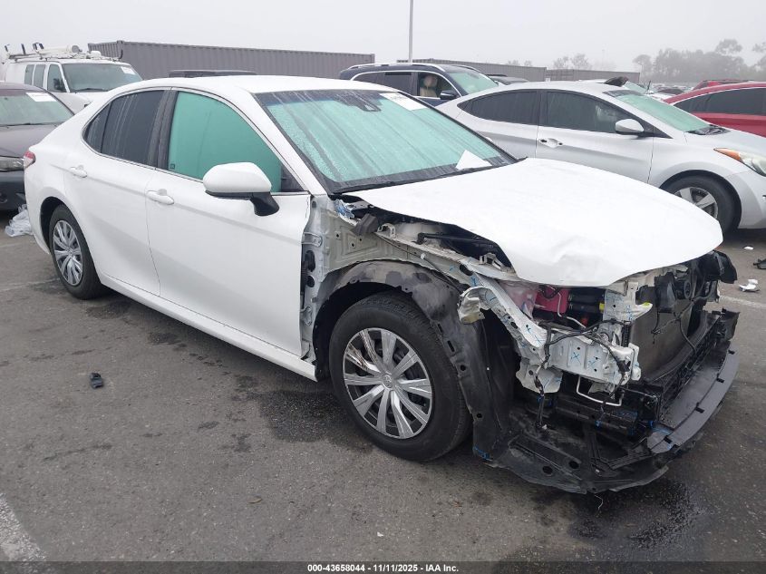 TOYOTA CAMRY HYBRID LE HYBRID