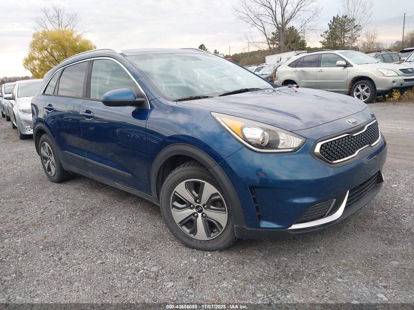 KIA NIRO LX