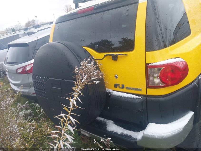 2008 Toyota Fj Cruiser VIN: JTEBU11F98K003318 Lot: 43658087