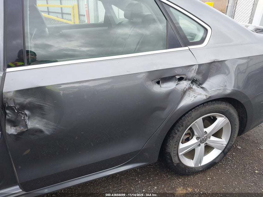 2013 Volkswagen Passat 2.5L Se VIN: 1VWBH7A39DC060217 Lot: 43658099