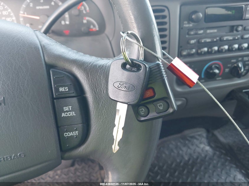 2001 Ford F-150 King Ranch Edition/Lariat/Xlt VIN: 1FTRW08W61KE62096 Lot: 43658135