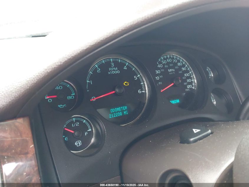 2008 GMC Yukon Denali VIN: 1GKFK63808J151035 Lot: 43658190