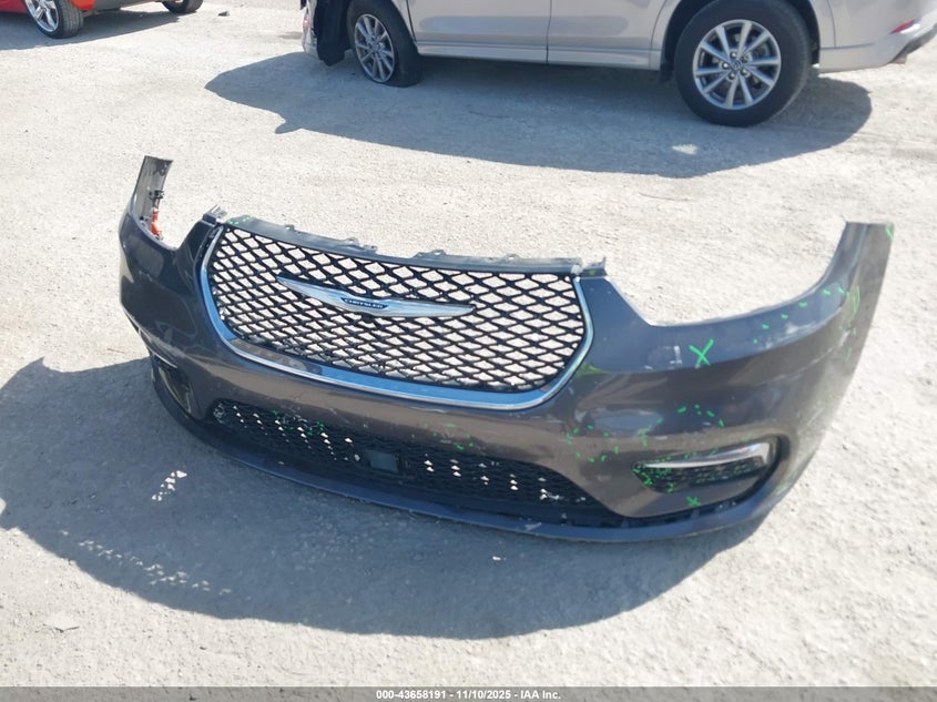 2022 Chrysler Pacifica Touring L VIN: 2C4RC1BG8NR109849 Lot: 43658191