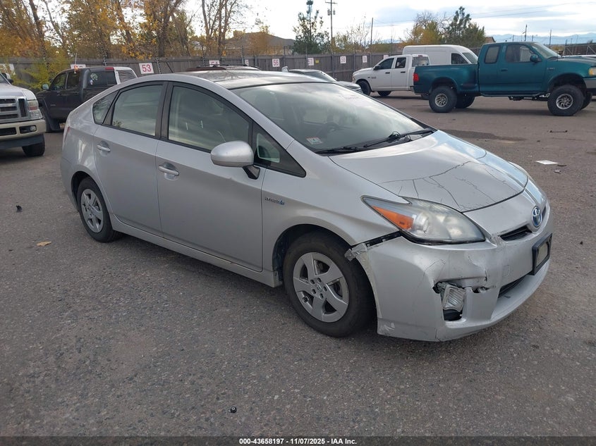 TOYOTA PRIUS IV