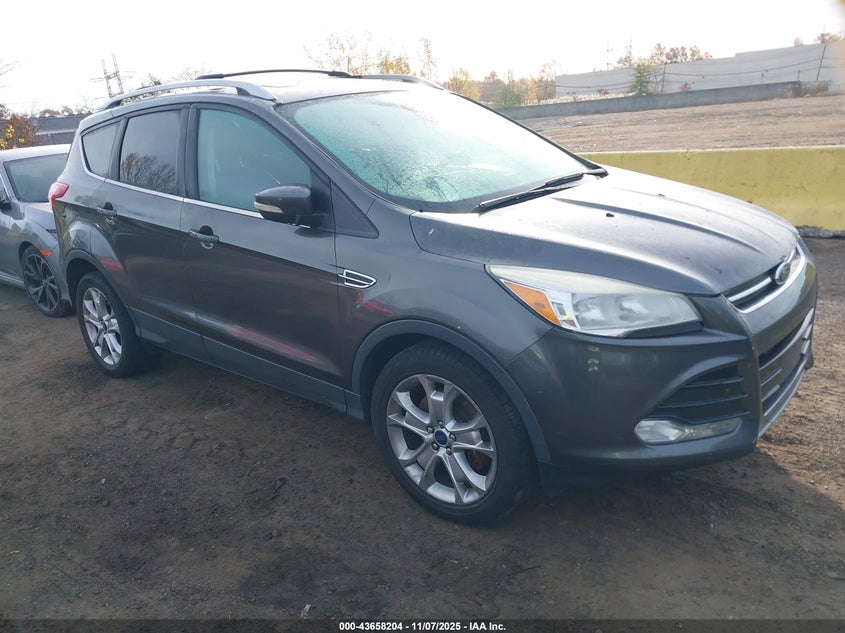 FORD ESCAPE TITANIUM