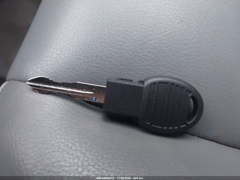 2012 Volkswagen Routan Se VIN: 2C4RVABG9CR217629 Lot: 43658214