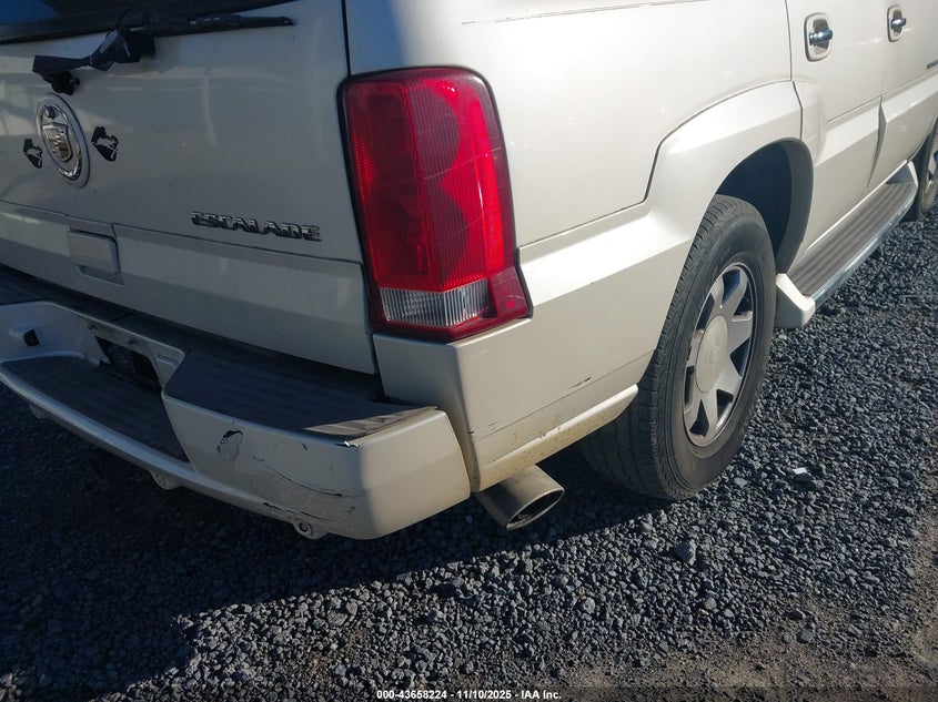 2004 Cadillac Escalade Standard VIN: 1GYEC63T34R290686 Lot: 43658224