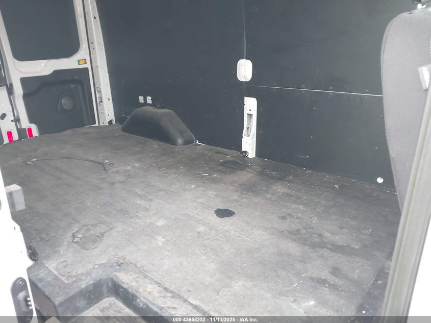 2020 Ford Transit-250 VIN: 1FTBR1C8XLKA06581 Lot: 43658232