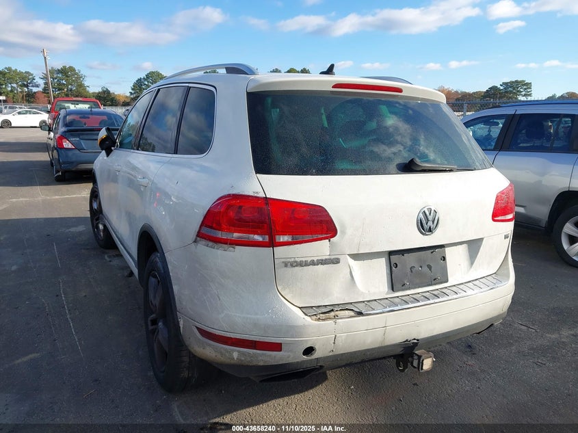WVGFF9BP6BD003726 2011 VOLKSWAGEN TOUAREG photo no. 3