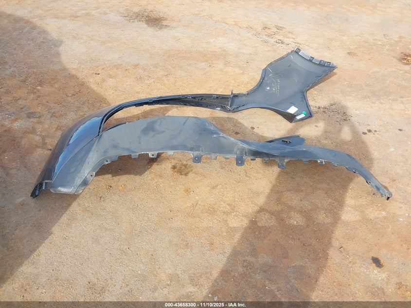 2023 Tesla Model Y Awd/Long Range Dual Motor All-Wheel Drive VIN: 7SAYGAEE6PF815245 Lot: 43658300