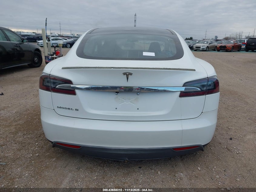 2012 Tesla Model S Performance/Signature Performance VIN: 5YJSA1DP0CFS01096 Lot: 43658310