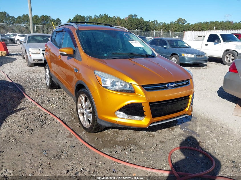 FORD ESCAPE TITANIUM