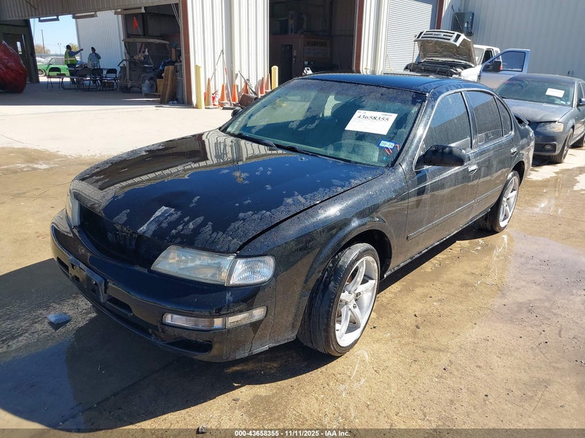 JN1CA21D8WM917392 1998 NISSAN MAXIMA photo no. 2