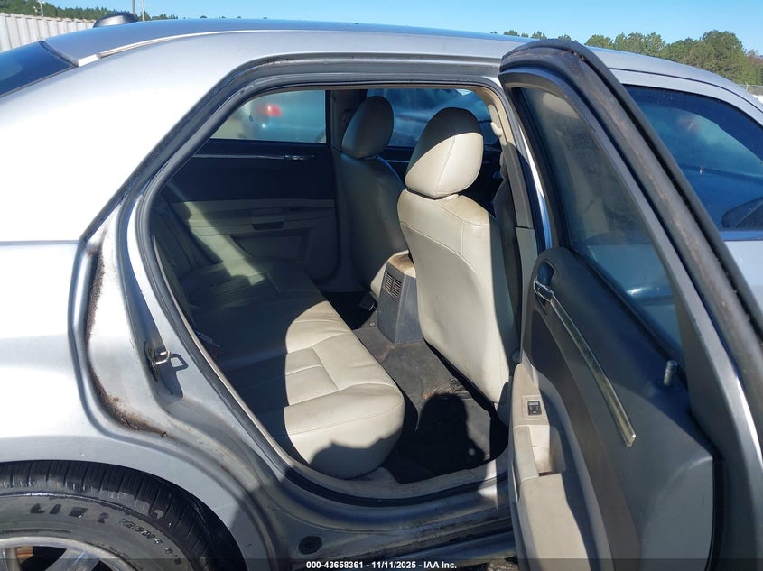 2006 Chrysler 300 Touring VIN: 2C3KA53G96H177943 Lot: 43658361