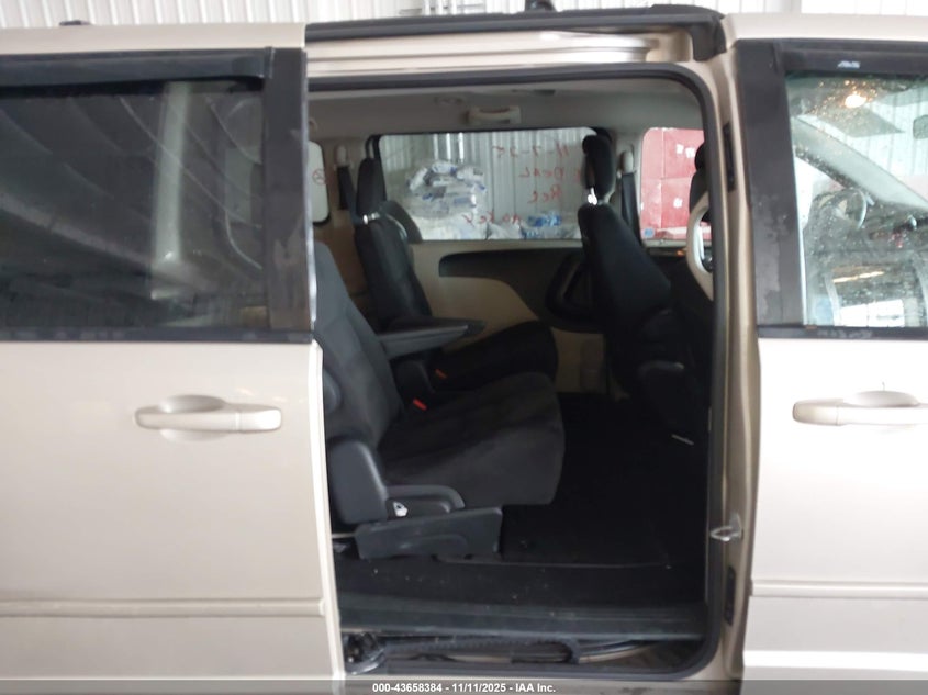 2014 Dodge Grand Caravan Sxt VIN: 2C4RDGCG8ER427582 Lot: 43658384