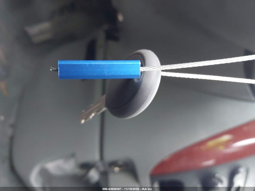 2005 Chrysler Town & Country VIN: 1C4GP45R35B387325 Lot: 43658387