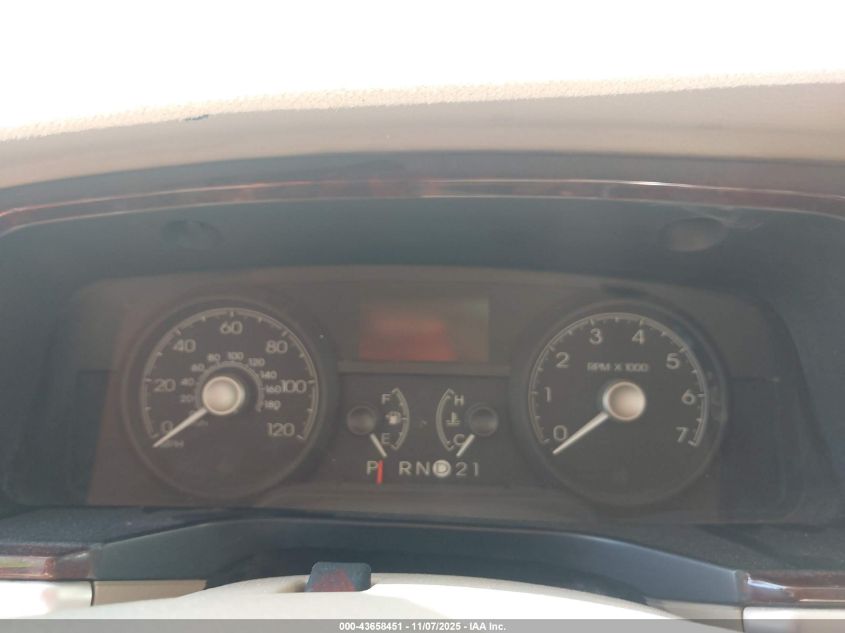 2006 Lincoln Town Car Signature Limited VIN: 1LNHM82WX6Y634526 Lot: 43658451