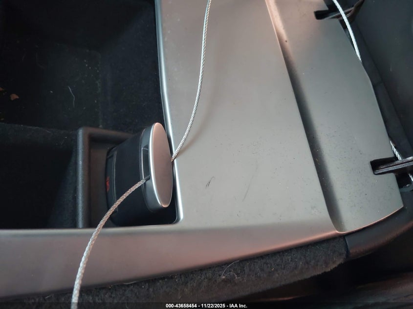 2008 Cadillac Cts Standard VIN: 1G6DV57VX80172424 Lot: 43658454