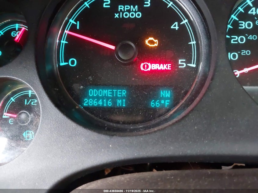 2012 GMC Sierra 2500Hd Denali VIN: 1GT125E84CF208037 Lot: 43658486