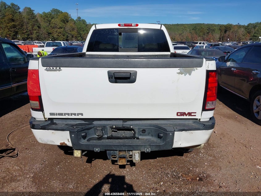 2012 GMC Sierra 2500Hd Denali VIN: 1GT125E84CF208037 Lot: 43658486