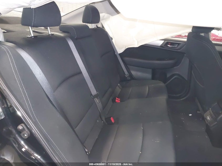 2018 Subaru Legacy 2.5I Premium VIN: 4S3BNAC6XJ3034611 Lot: 43658501