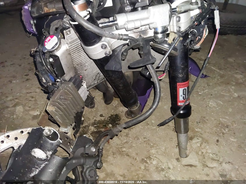 2011 Yamaha Yzfr1 VIN: JYARN23E4BA011412 Lot: 43658516