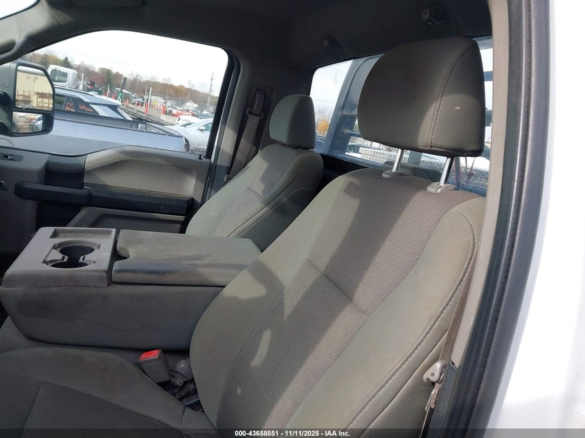 1FDUF5HT7KEG69475 2019 FORD F550 photo no. 6