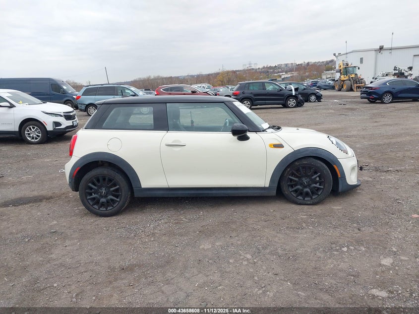 2018 Mini Hardtop Cooper/Oxford Edition VIN: WMWXP5C50J2G64223 Lot: 43658608