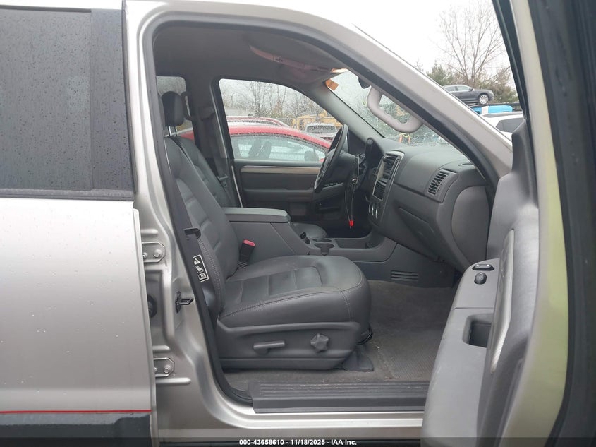 1FMZU63K73UC21132 2003 FORD EXPLORER photo no. 5