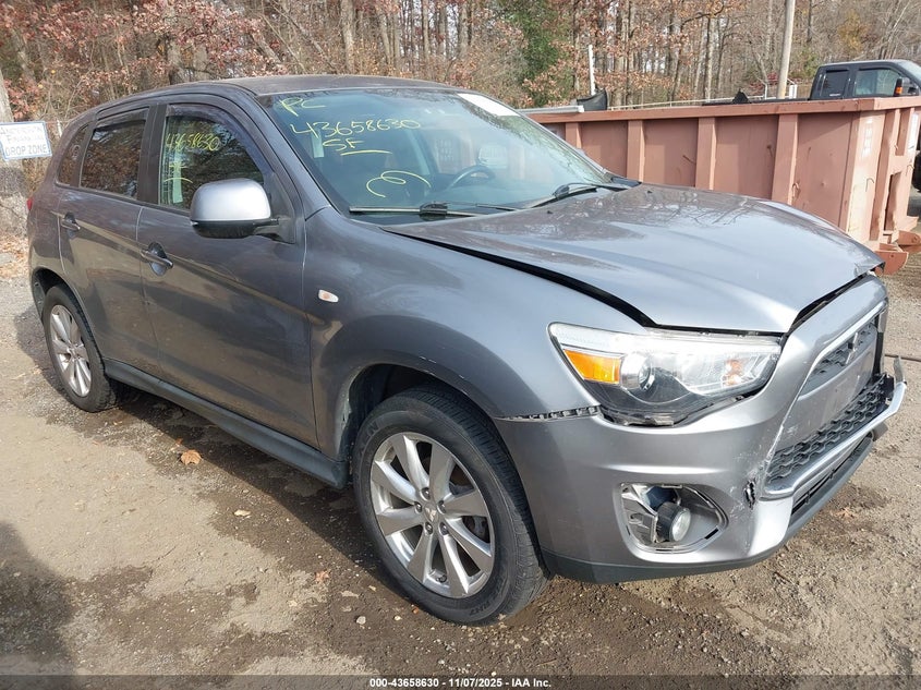 MITSUBISHI OUTLANDER SPORT ES