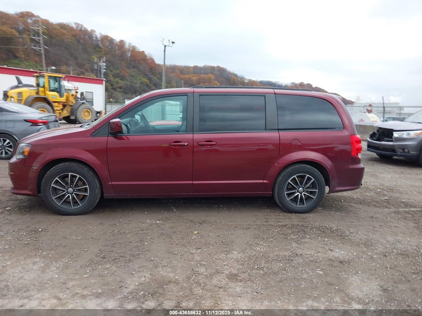 2018 Dodge Grand Caravan Gt VIN: 2C4RDGEG2JR222170 Lot: 43658632