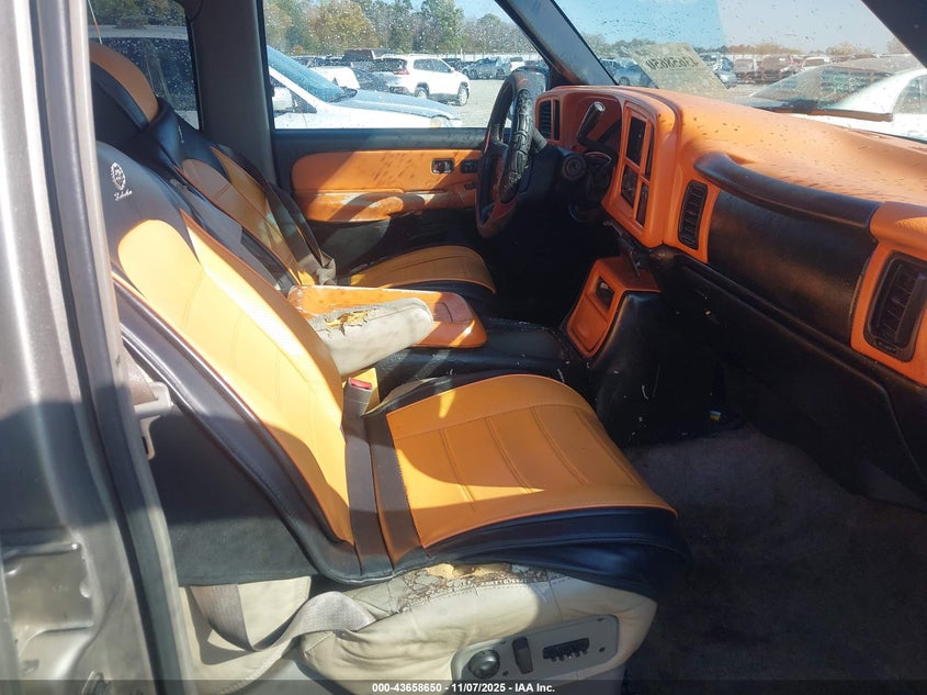 1GNEC16Z62J116543 2002 CHEVROLET EXPRESS photo no. 5